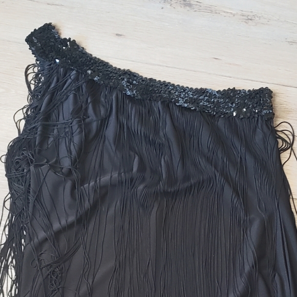 PATTYBOUTIK Womens Sequin, One Shoulder Fringe Top, Black, X-Large - Picture 3 of 5